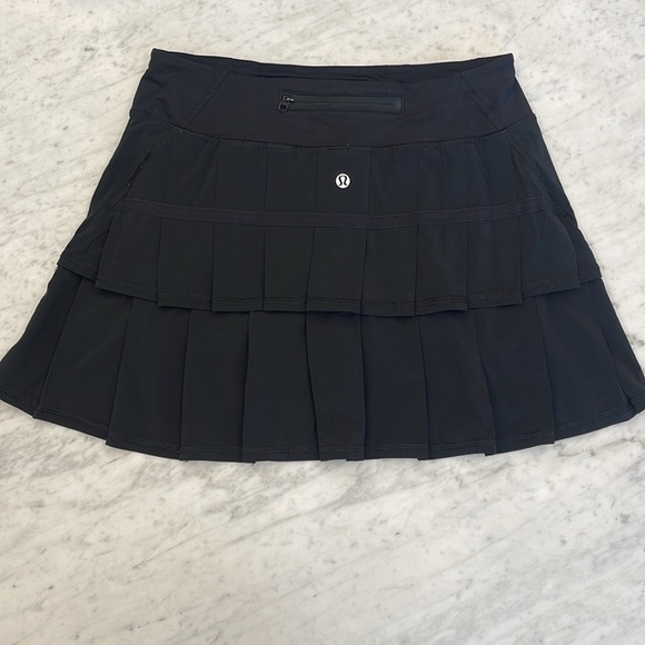 Lululemon!  Athletic pleated skirt with built in shorts! - Picture 3 of 7